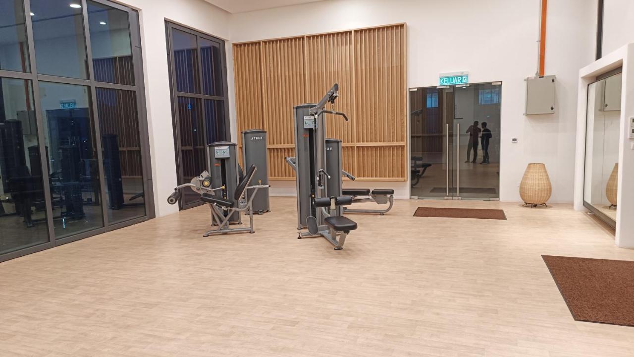 Bunga Suite At Lucentia Bbcc Куала Лумпур Екстериор снимка