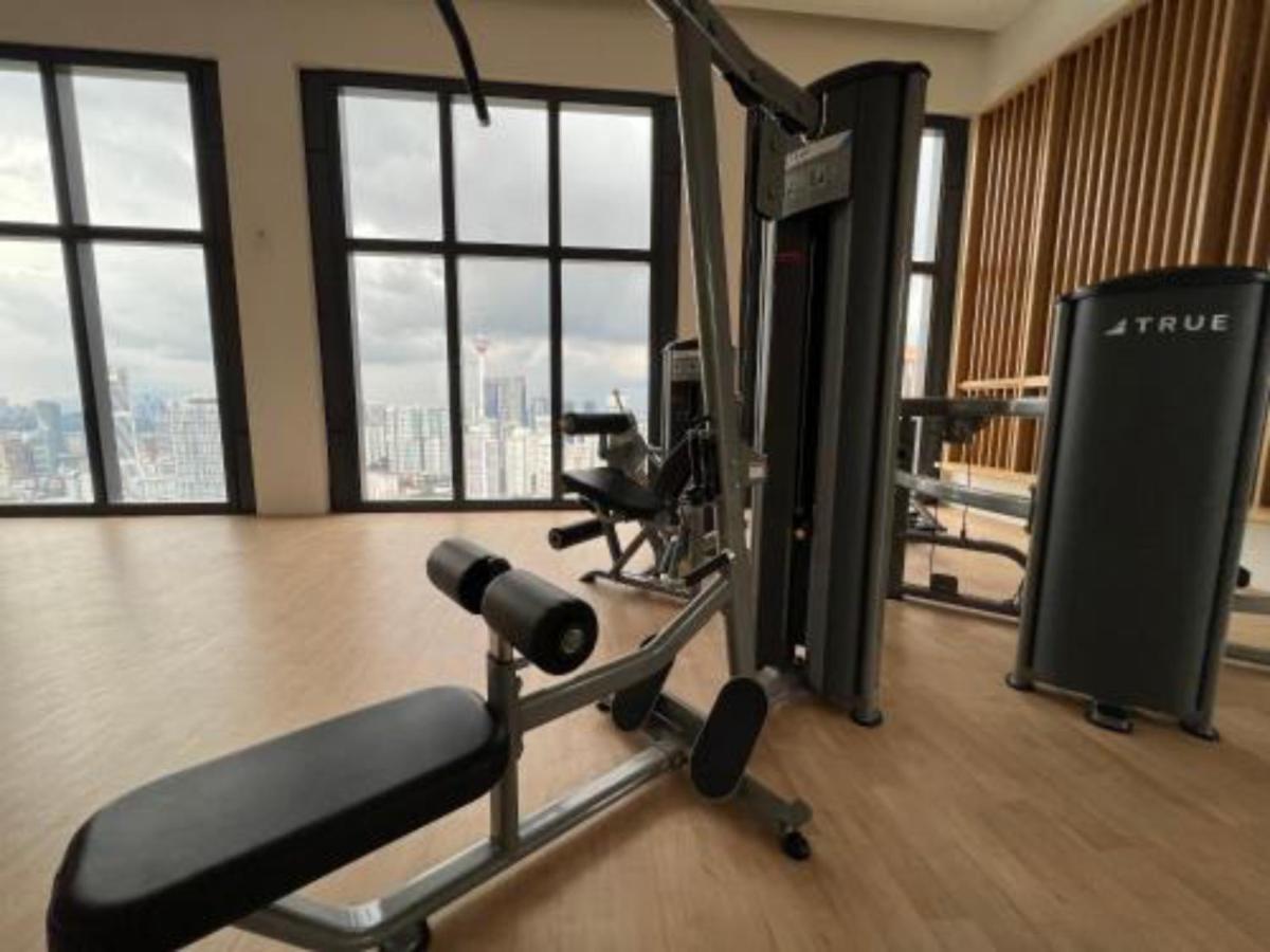 Bunga Suite At Lucentia Bbcc Куала Лумпур Екстериор снимка