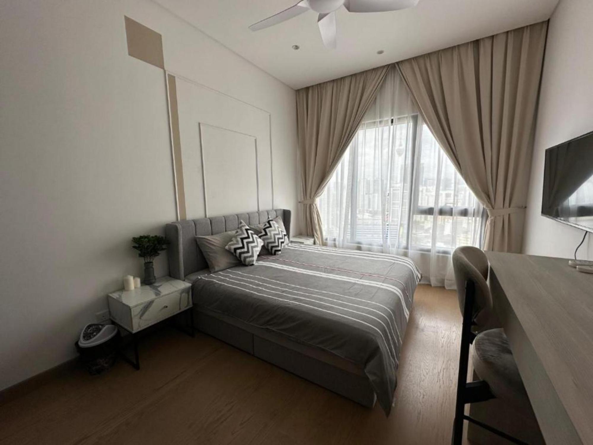 Bunga Suite At Lucentia Bbcc Куала Лумпур Екстериор снимка